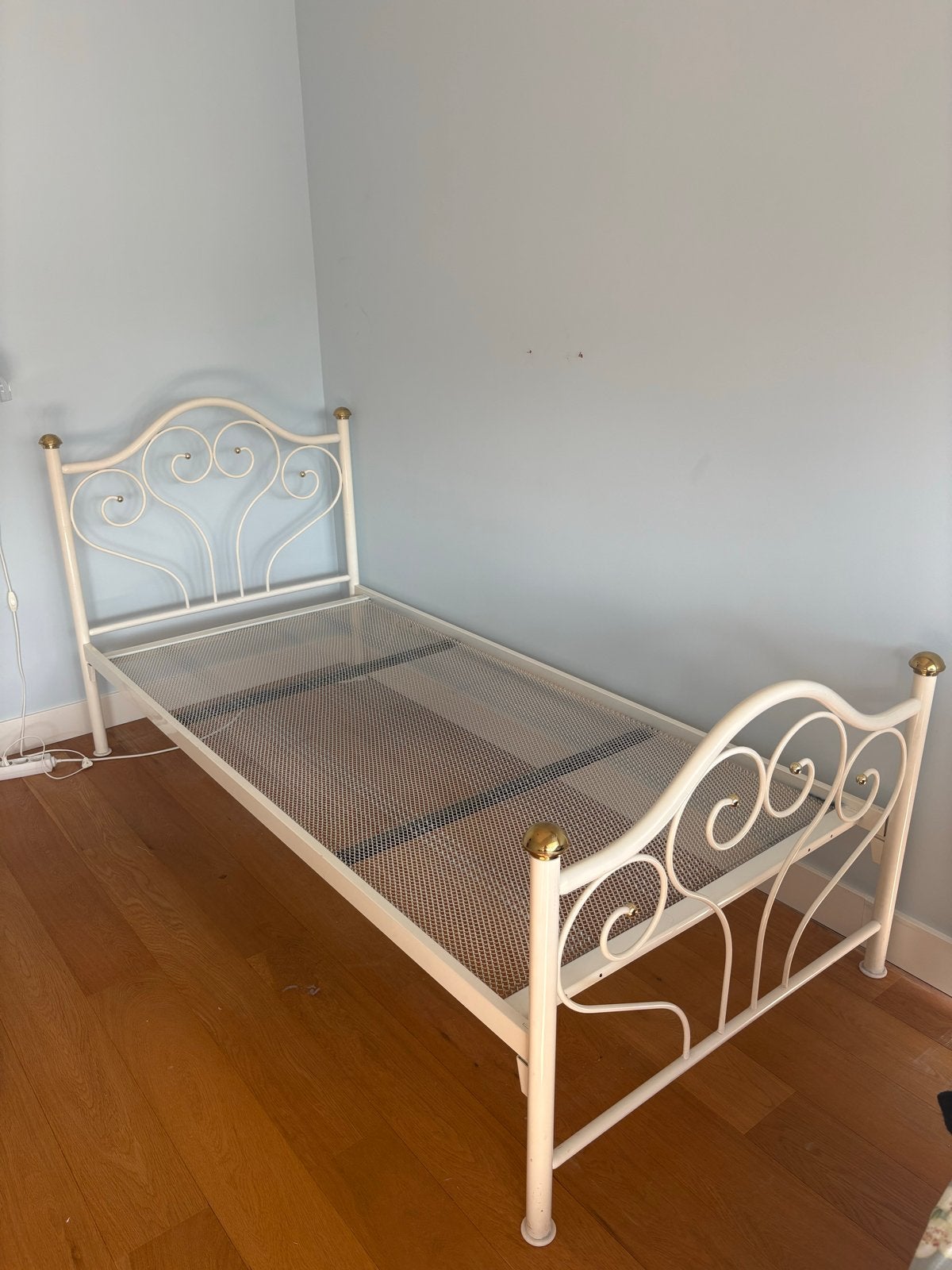 Gratis! Vintage eenpersoonsbedframe met IKEA matras, Ophalen, Gebruikt, 90 cm, Eenpersoons