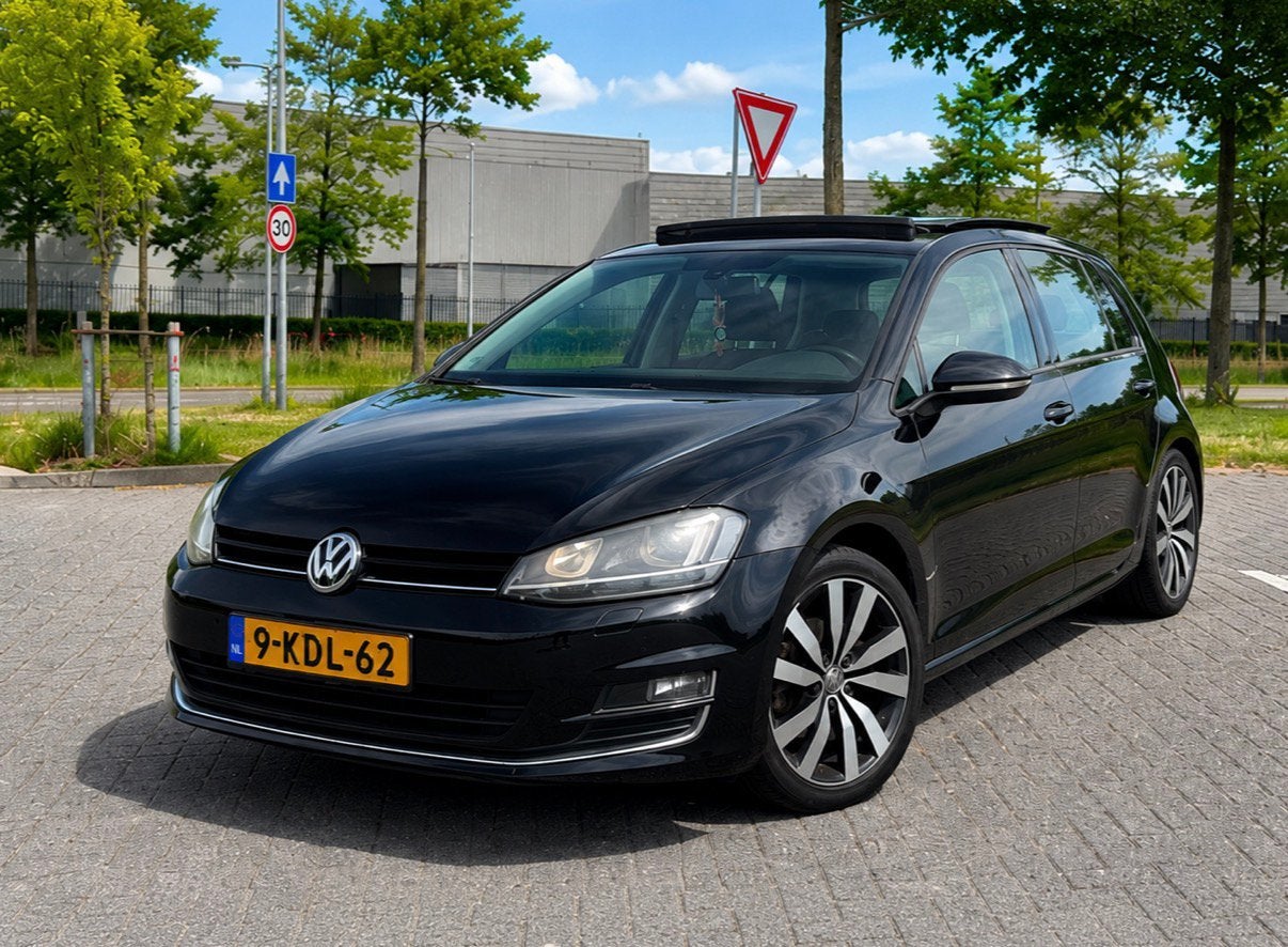 Volkswagen Golf 1.4 TSI 103KW DSG 2013 Zwart, Auto's, Volkswagen, Achterwielaandrijving, Zwart, 4 cilinders, Leder en Stof