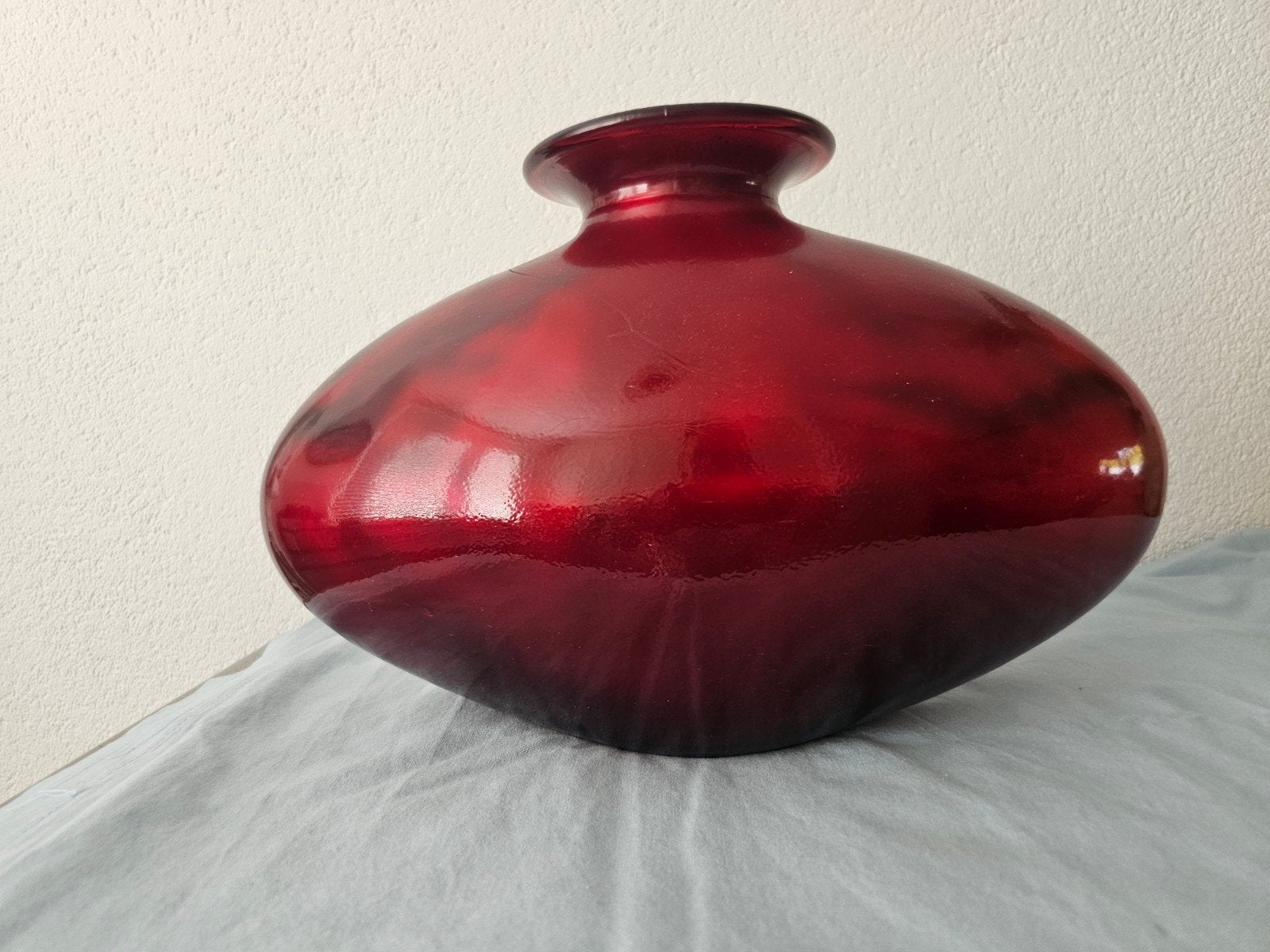 Prachtige rode glazen vaas, decoratief object, Antiek en Kunst, Ophalen of Verzenden