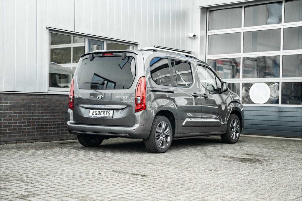 Toyota PROACE Verso | Pano dak | 5-Persoons | Achteruitrijca, Auto's, Toyota, Gebruikt, Zwart, ProAce, 1565 kg