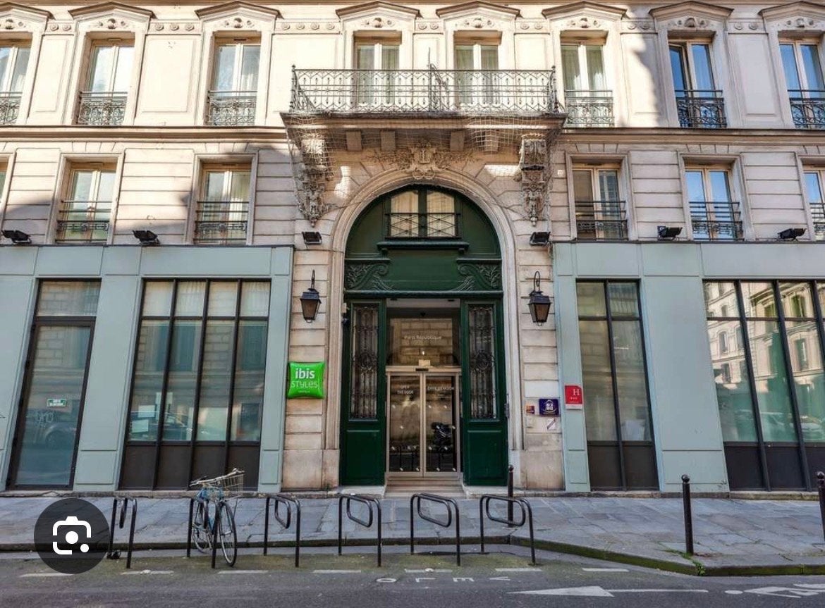 Hotel kamer ter overname, Drie personen of meer