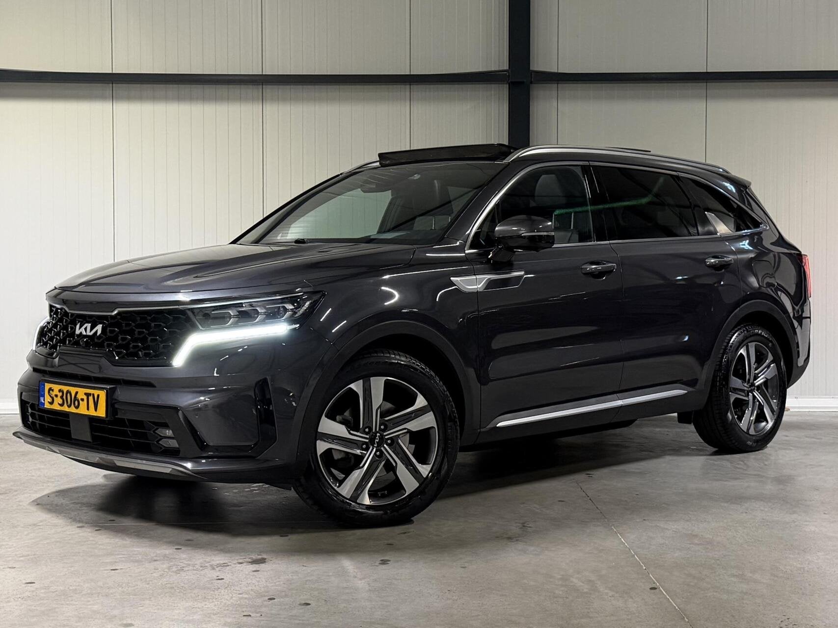 Kia Sorento 1.6 T-GDI Plug-in Hybrid 4WD ExecutiveLine 7p., Auto's, Gebruikt, Euro 6, 4 cilinders, 7 stoelen