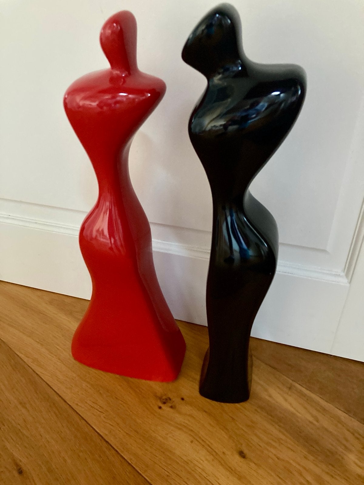 Abstracte sculpturen - Rood en Zwart (set van 2), Ophalen, Geglazuurd, 20 - 50 cm, Overige materialen