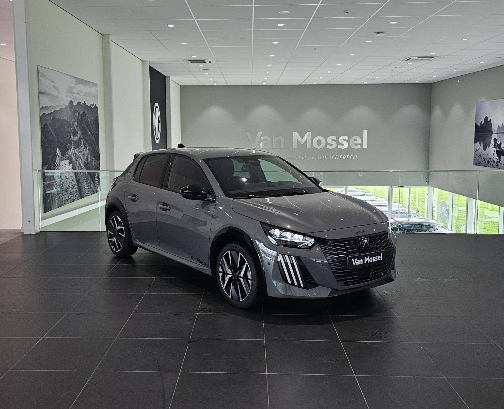 Peugeot 208 1.2 Hybrid 145 e-DCS6 GT | APPLE CARPLAY & ANDRO, 1203 kg, Gebruikt, Euro 6, 1199 cc