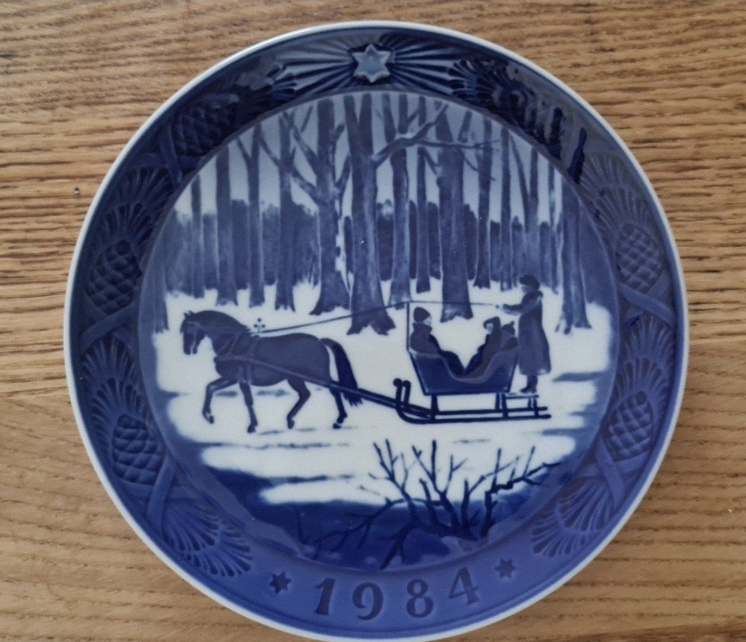 Royal Copenhagen Kerstbord 1984 - Paardenslee (Juleaften), Ophalen of Verzenden