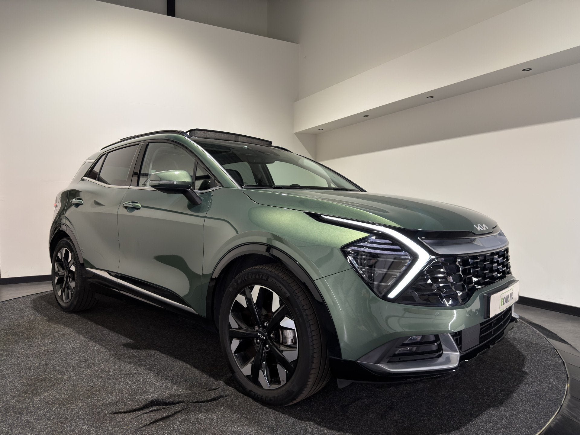 Kia Sportage 1.6 T-GDi Plug-in Hybrid AWD DynamicPlusLine |, Auto's, Kia, Automaat, 1350 kg, Gebruikt, 4 cilinders