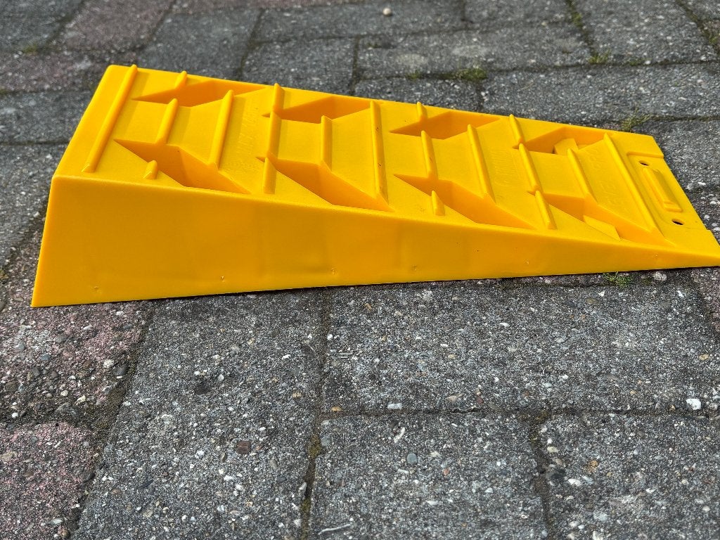 Leveler geel, Ophalen, Zo goed als nieuw