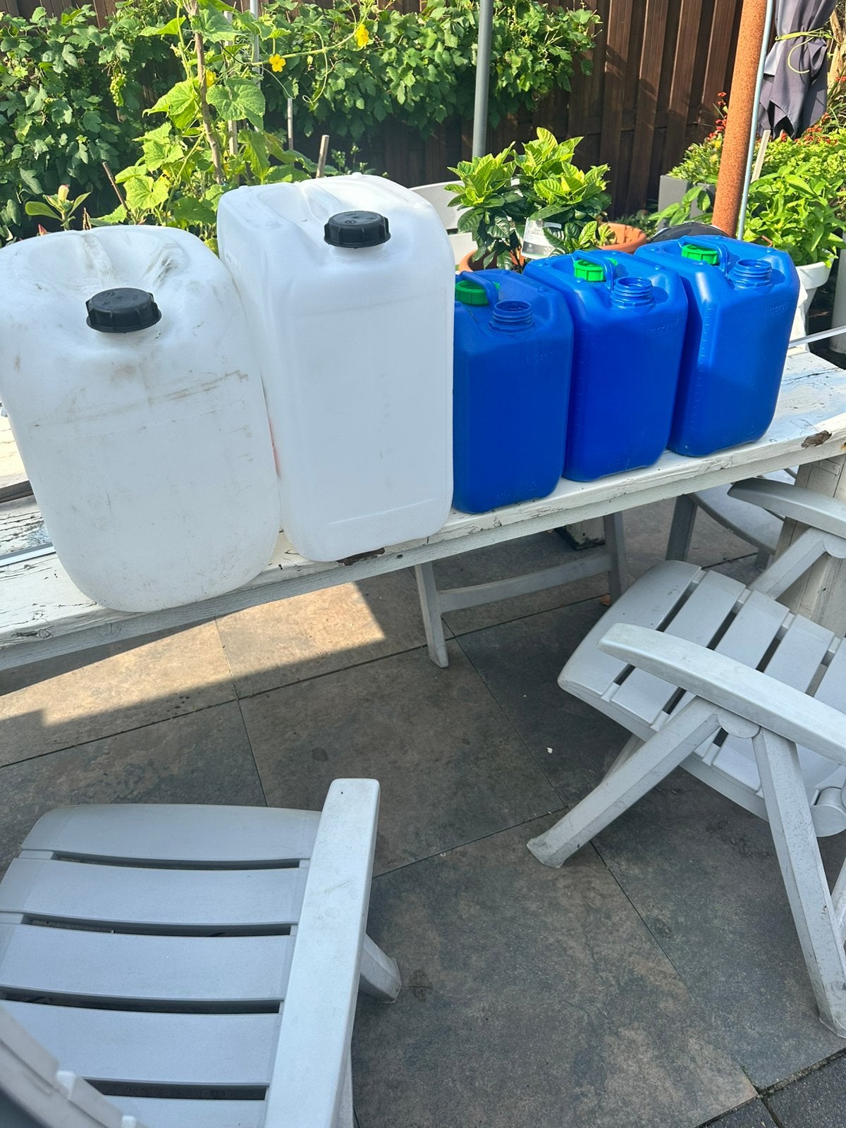Jerrycans voor bv brandstoffen water, Minder dan 75 liter, Ophalen, Zo goed als nieuw