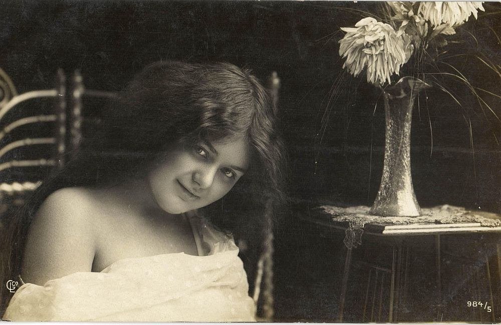 Knap Meisje met Lang Haar (1905) RPPC Ansichtkaart, Ophalen of Verzenden, Voor 1920, Gelopen, Kinderen