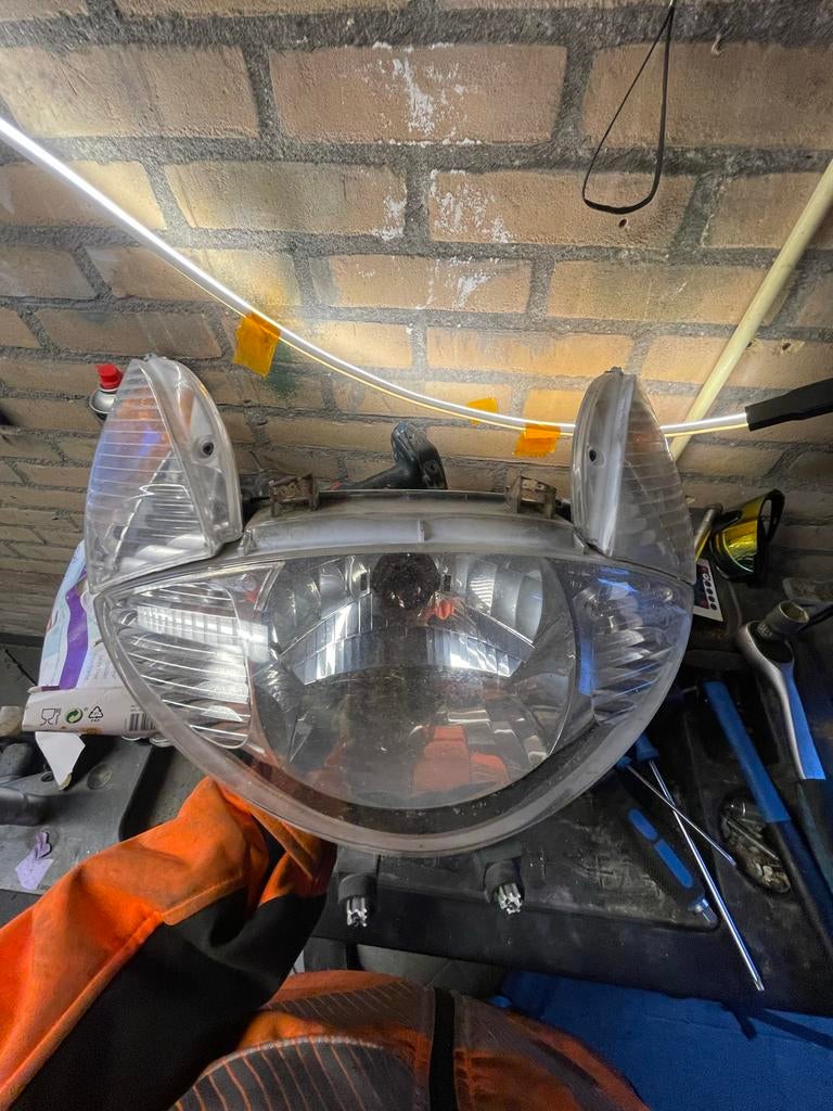 Peugeot Vivacity Koplamp - Origineel Onderdeel, Fietsen en Brommers, Brommeronderdelen | Scooters, Gebruikt, Peugeot, Koplamp