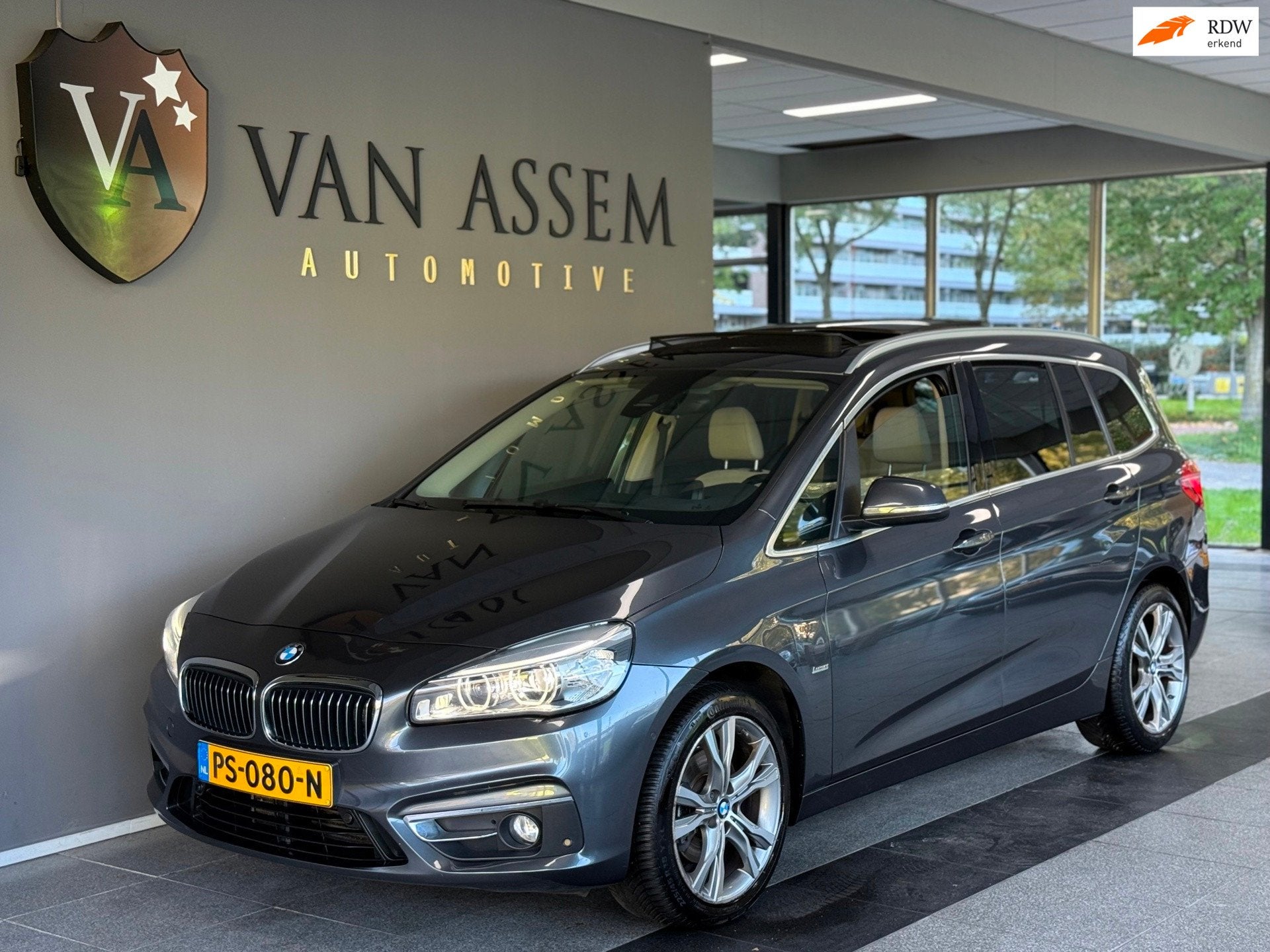 BMW 2-serie Gran Tourer 218i 7p. High Executive|PANO, Auto's, Dealer onderhouden, 136 pk, Gebruikt, 2-Serie Gran Tourer