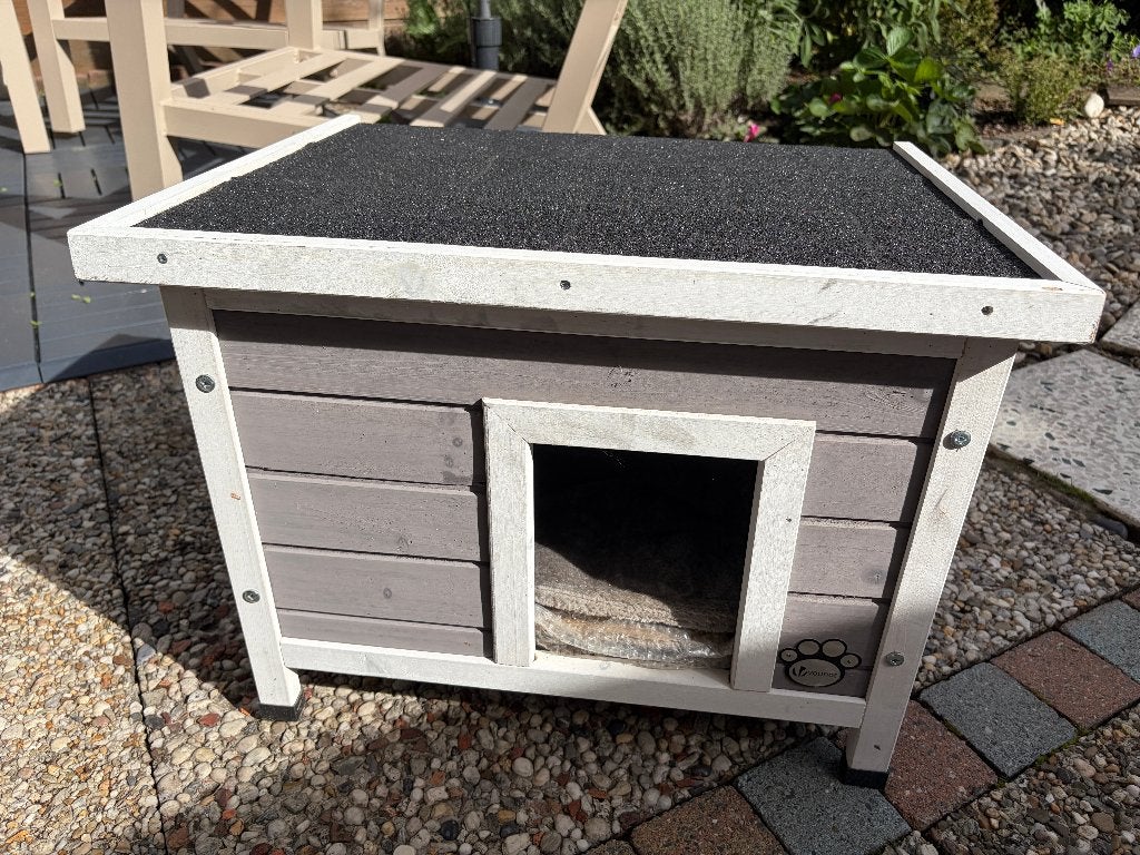 Wooden cat house, Ophalen, Zo goed als nieuw