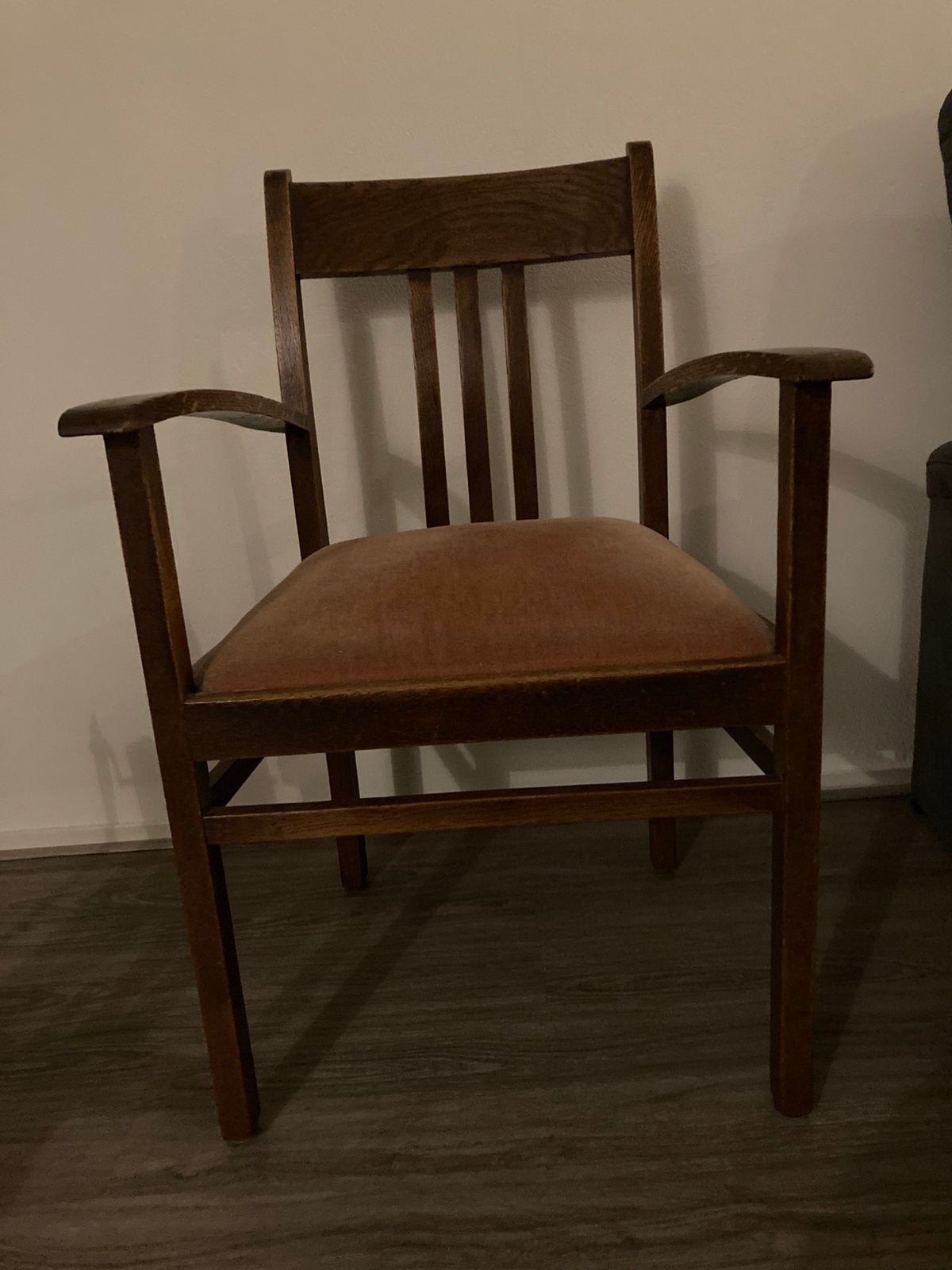 Antieke stoel, Ophalen