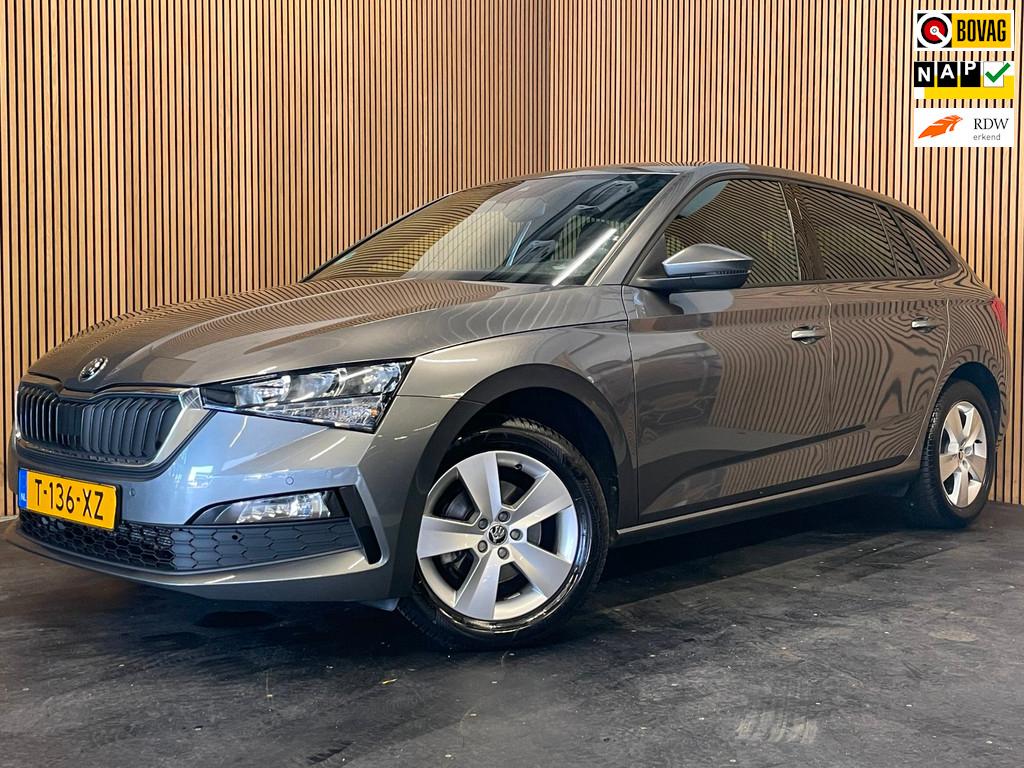 Skoda Scala 1.0 TSI Sport Business|KUIPSTOELEN|ANDROID AUTO/, Voorwielaandrijving, Gebruikt, 49 €/maand, Origineel Nederlands