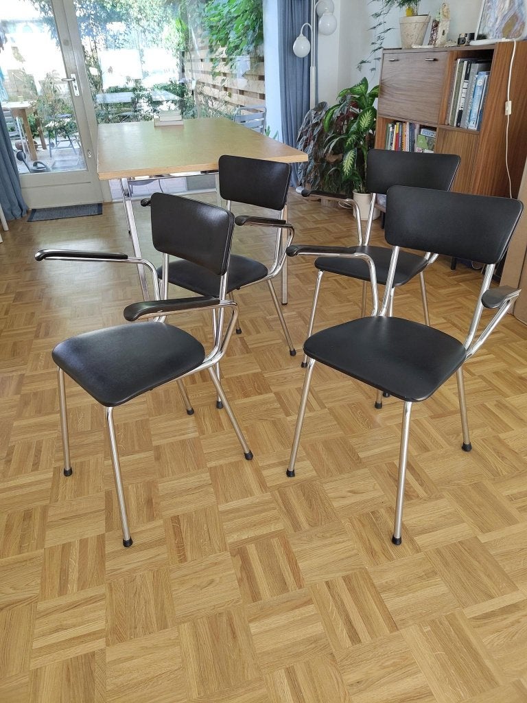 Vintage buisframe stoelen zwart skai met armleuningen, Ophalen, Zwart, Vintage, Vier