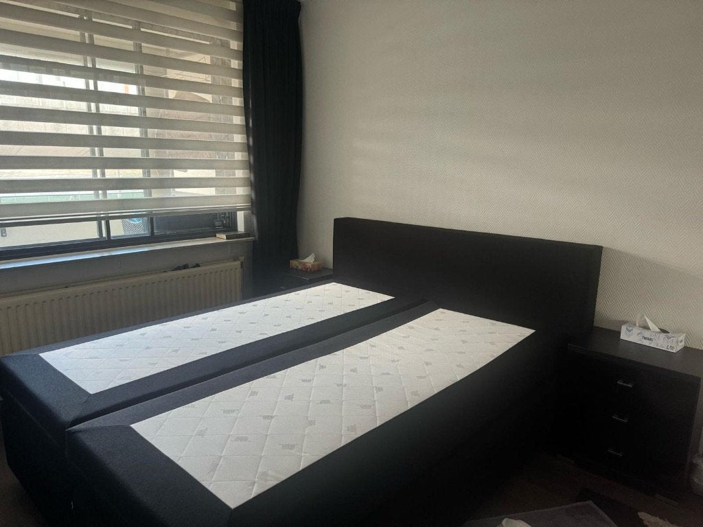 Boxspring BeterBed 160x200 cm met gratis nachtkastjes, Ophalen, Gebruikt, Zwart, Tweepersoons