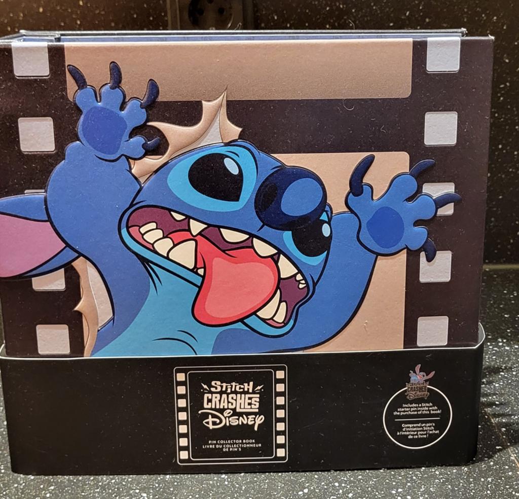 Disney Stitch Crashes pins in boek compleet, Verzamelen, Ophalen, Overige figuren, Nieuw, Overige typen