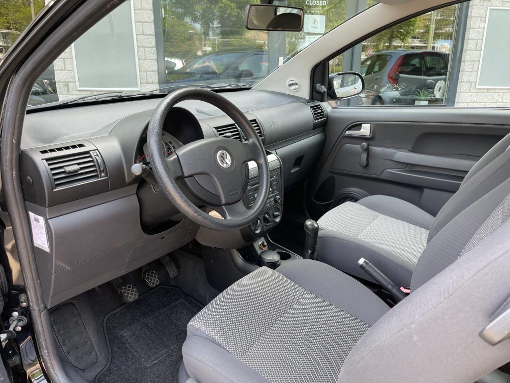 Volkswagen Fox 1.2 Trendline Airco 29.230KM NAP UNIEK Nieuwe, Auto's, 969 kg, 4 stoelen, 1198 cc, Zwart