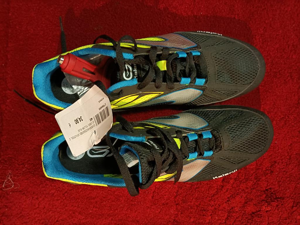 Atletiek schoenen, Ophalen of Verzenden, Nieuw, Spikes, Overige merken