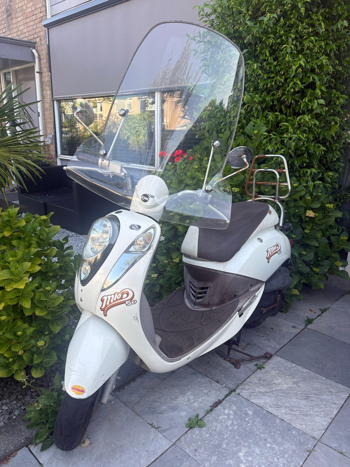 Sym Mio 50 2010- Gebruikte brommer met windscherm en extra's, Ophalen, Gebruikt, SYM, Benzine