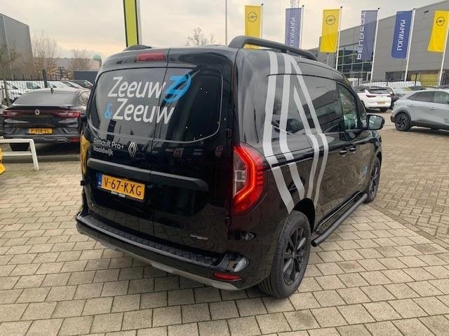 Renault Kangoo 1.5 Blue dCi 115 extra L1 Demo Zeeuw & Zeeuw, Auto's, Bestelauto's, Voorwielaandrijving, 745 kg, Stof, 4 cilinders