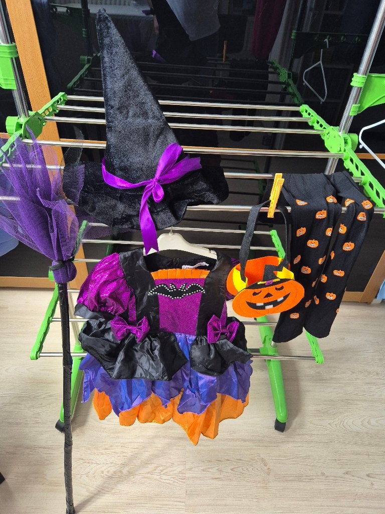 Halloween heksen jurkje maat 110, Kinderen en Baby's, Ophalen of Verzenden, Zo goed als nieuw, 110 t/m 116, Meisje