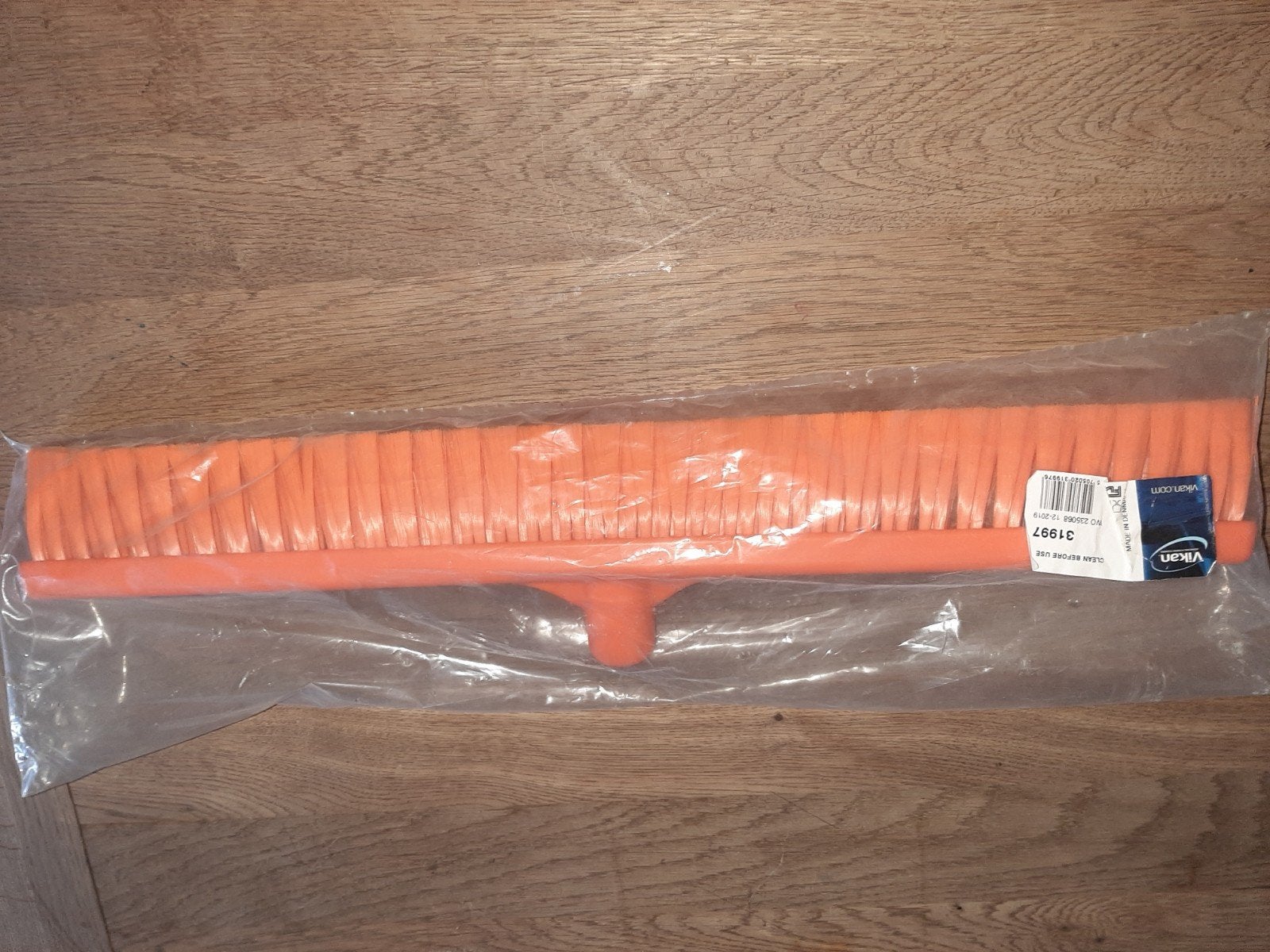 Nieuwe Vikan Bezem/Borstel - Oranje, Ophalen of Verzenden, Bezem of Borstel