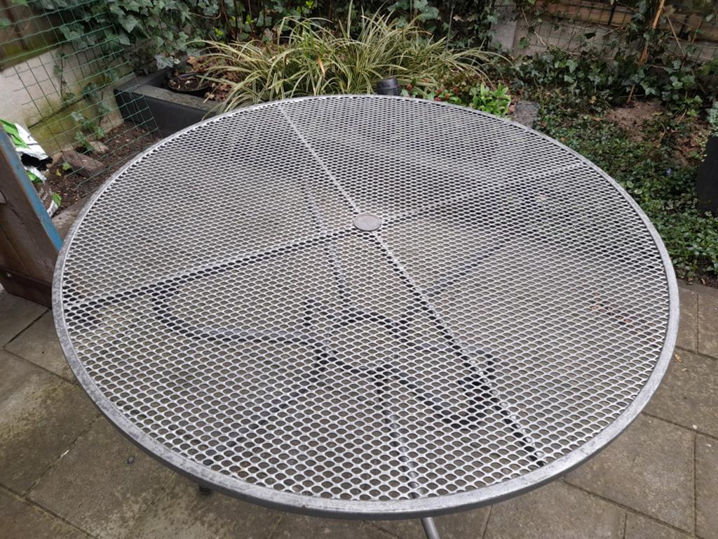 Tuintafel Royal Garden, Tuin en Terras, Tuintafels, Ophalen, Gebruikt, Rond, Metaal