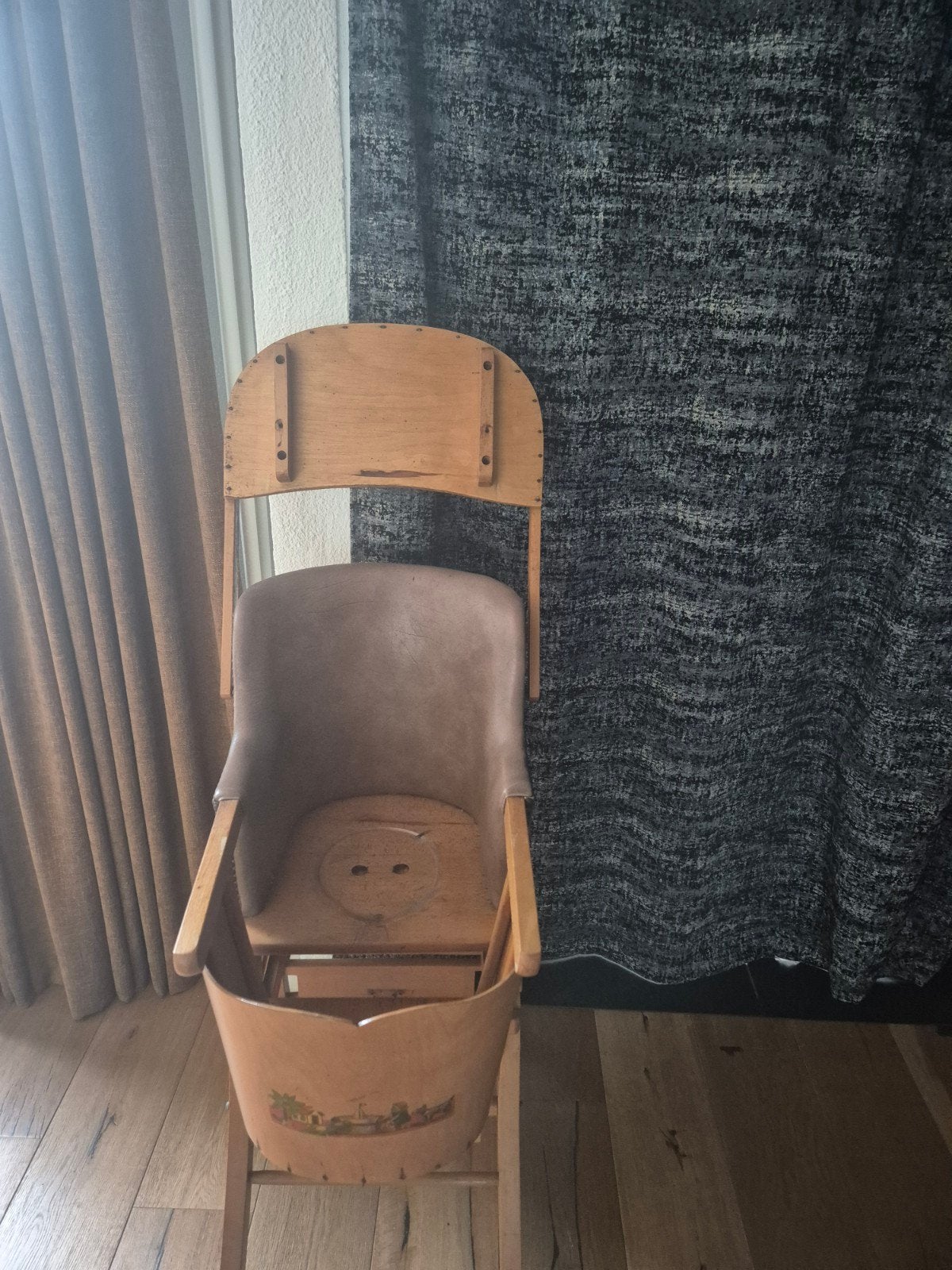 Vintage houten kinderstoel met eetblad, Ophalen, Gebruikt, Overige typen, Aanschuifbaar