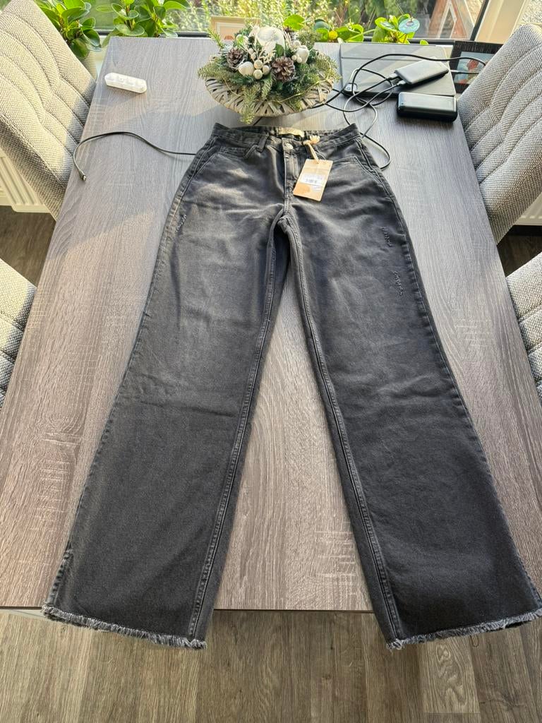 Coj vintage denim redesigned grijs/zwart wide nieuw xs 26/30, Ophalen of Verzenden, Nieuw, Grijs, Overige jeansmaten