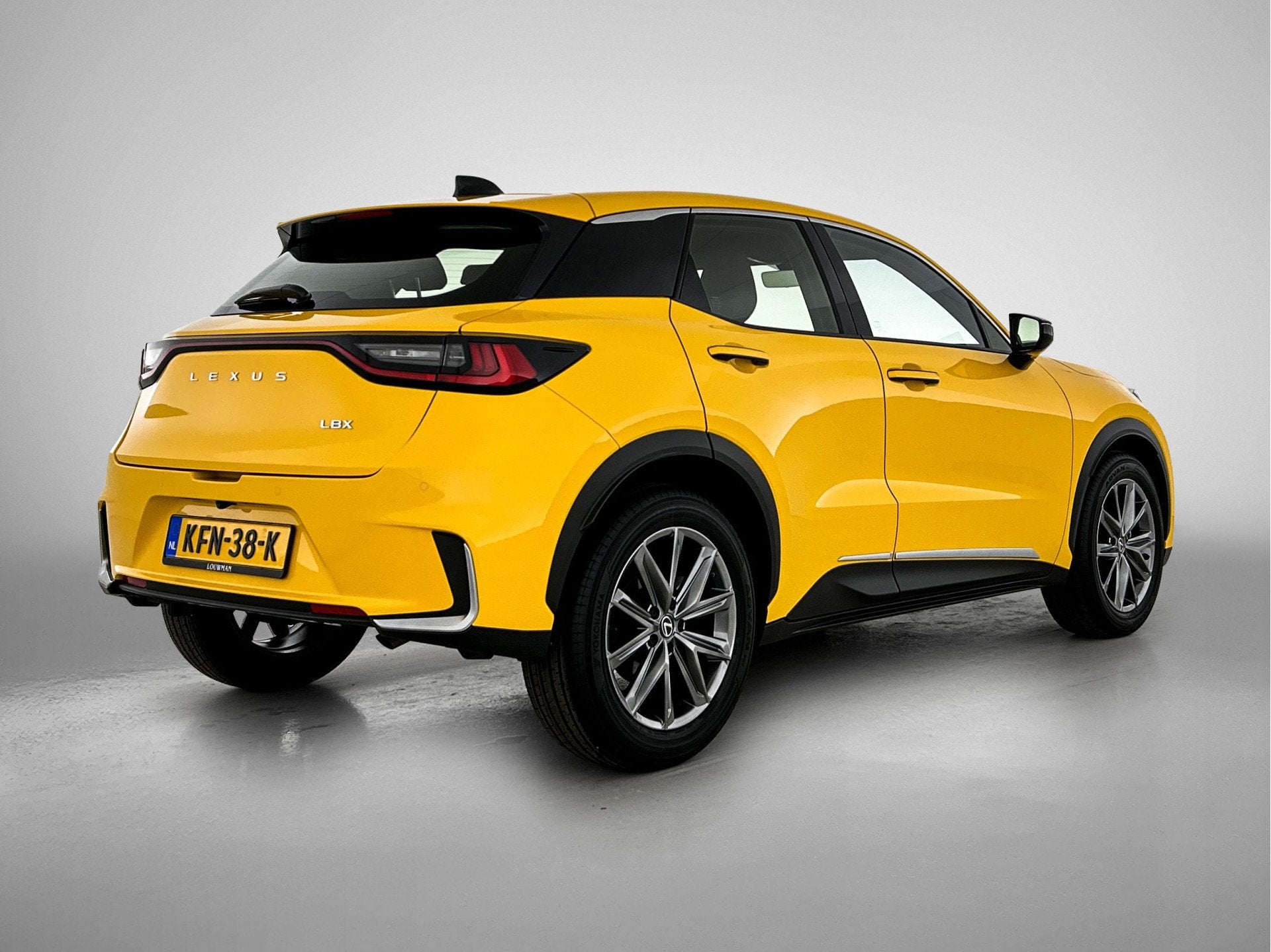 Lexus LBX Relax 2WD | BTW Voertuig | Tech Pack | Dealeronder, Auto's, 136 pk, Gebruikt, Automatische klimaatregeling, Bedrijf
