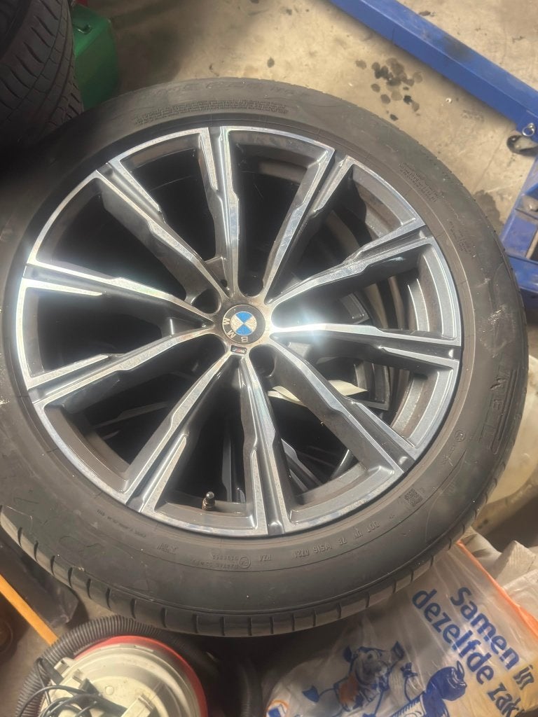 BMW 19 inch velgen met zomerbanden, Auto-onderdelen, Banden en Velgen, Gebruikt, Banden en Velgen, Ophalen of Verzenden, Personenwagen