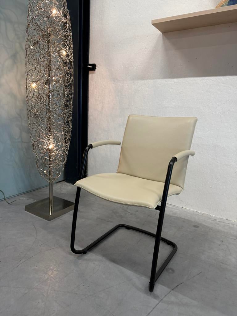 (1) Nieuw Leolux Freyr eetkamerstoel Off white leer stoel, Leolux, Overige kleuren, Nieuw, Leer