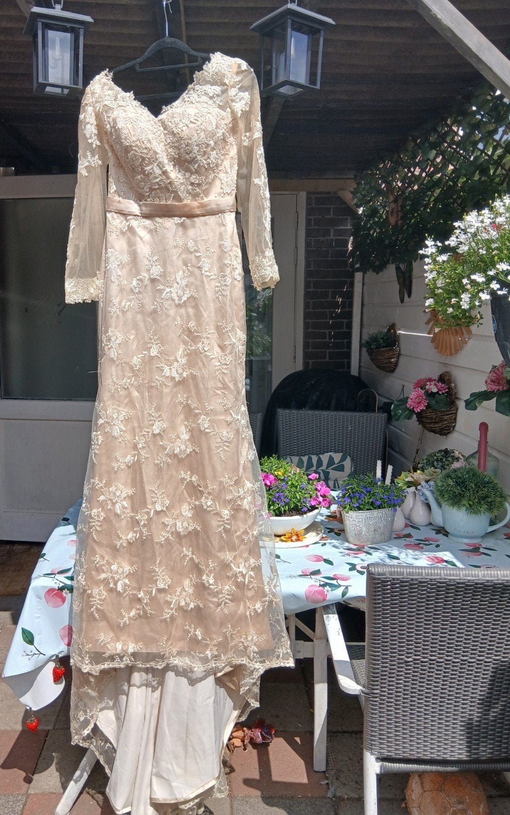 Nieuwe trouwjurk met kant, maat 36/38, Ophalen, Nieuw, Goud, Trouwjurk