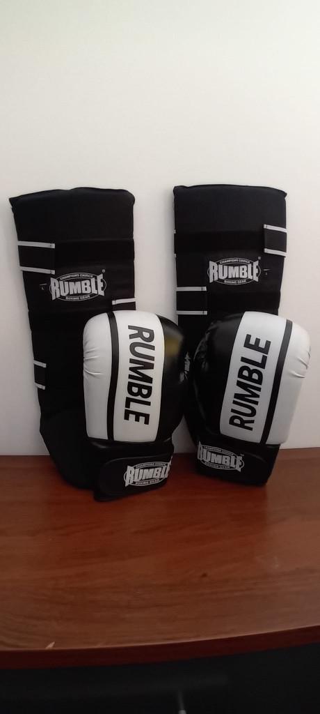 Z.g.a.n. (L-Heren) RUMBLE bokshandschoenen, Sport en Fitness, Ophalen, Zo goed als nieuw, Bokshandschoenen