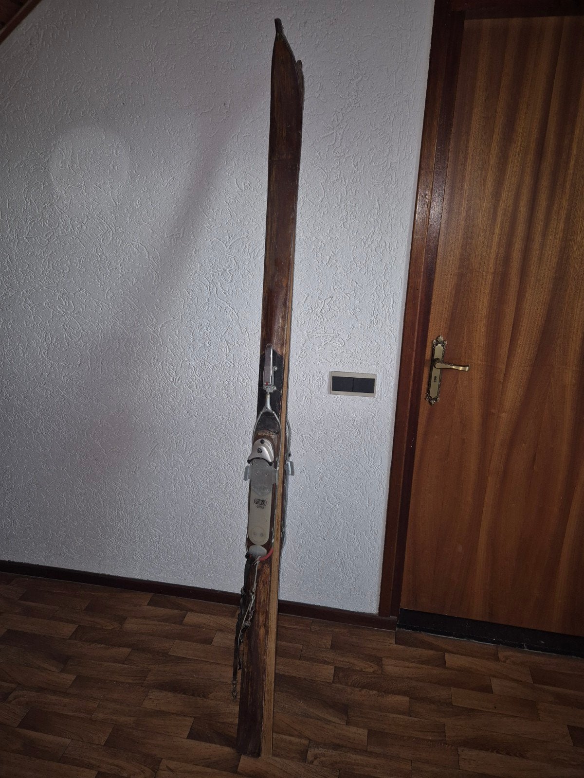 Vintage houten ski's met bindingen - Decoratie/Verzameling, Skiën, Ski's, Ophalen, Overige merken
