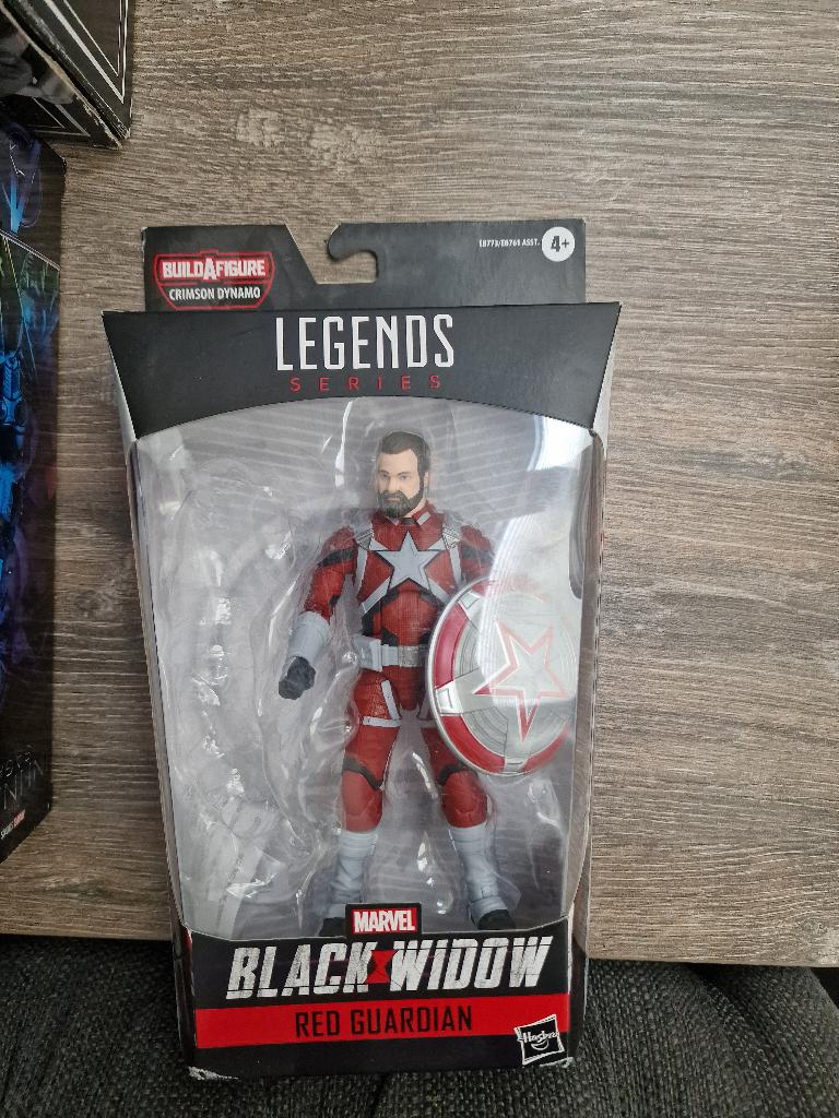marvel legends red guardian, Ophalen of Verzenden, Zo goed als nieuw