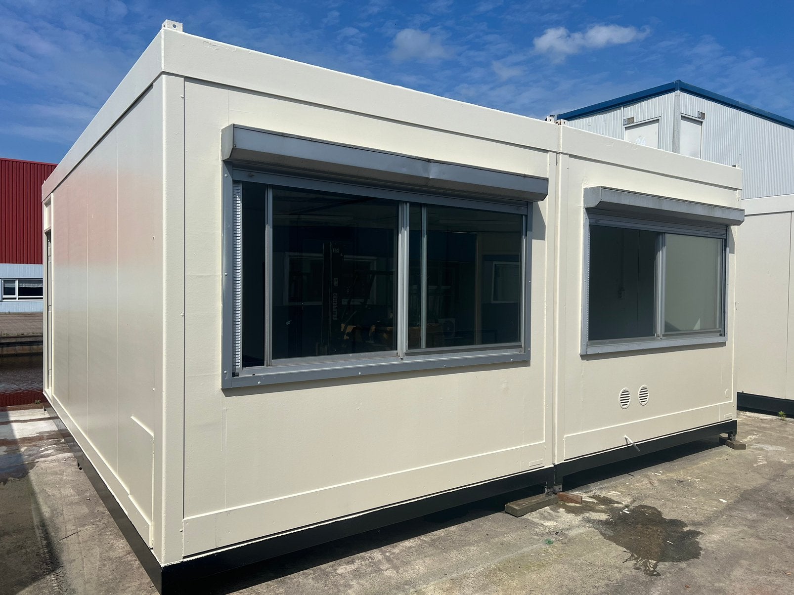 Kantoorunit 6x6 meter, Ophalen