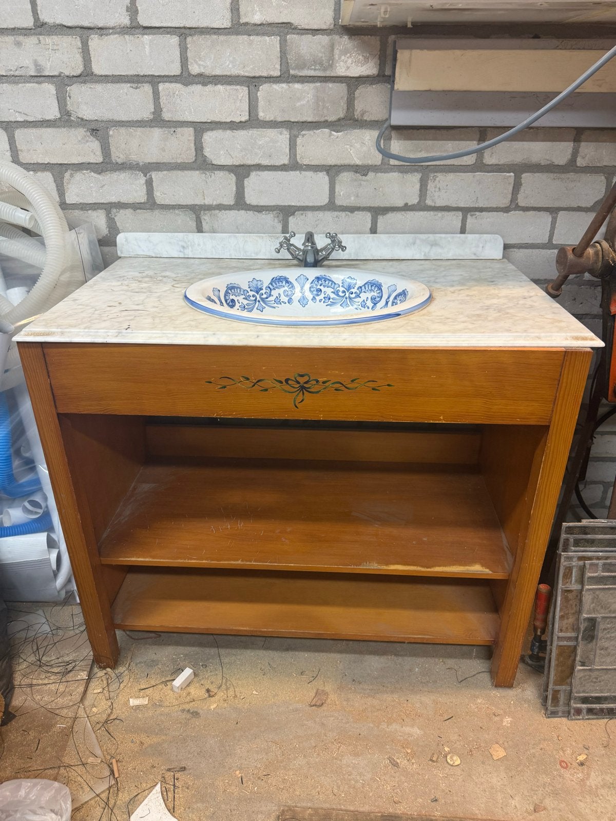 Badkamermeubel met marmeren blad, waskom, spiegel en plank, Huis en Inrichting, Ophalen, Gebruikt, 100 tot 150 cm, Minder dan 100 cm