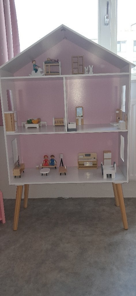 Bandits and angels poppenhuis wit en roze, Ophalen, Zo goed als nieuw, Meubelstuk of Keukentje