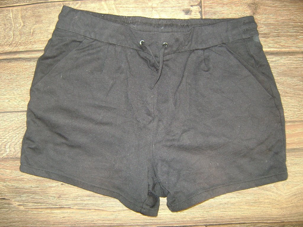 Zwarte korte broek maat M, Kleding | Dames, Ophalen of Verzenden, Gedragen, Zwart, Kort