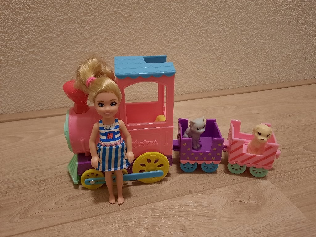 Barbie Chelsea en trein, Kinderen en Baby's, Ophalen of Verzenden, Zo goed als nieuw, Barbie