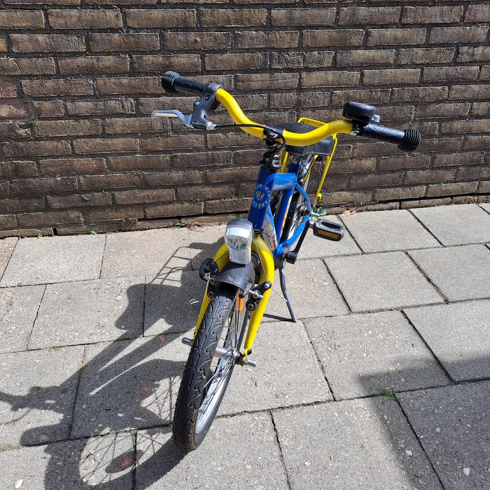 Kinderfiets 16 inch - Blauw/Geel - Zo goed als nieuw, Ophalen, Zo goed als nieuw, 16 tot 20 inch, Zijwieltjes