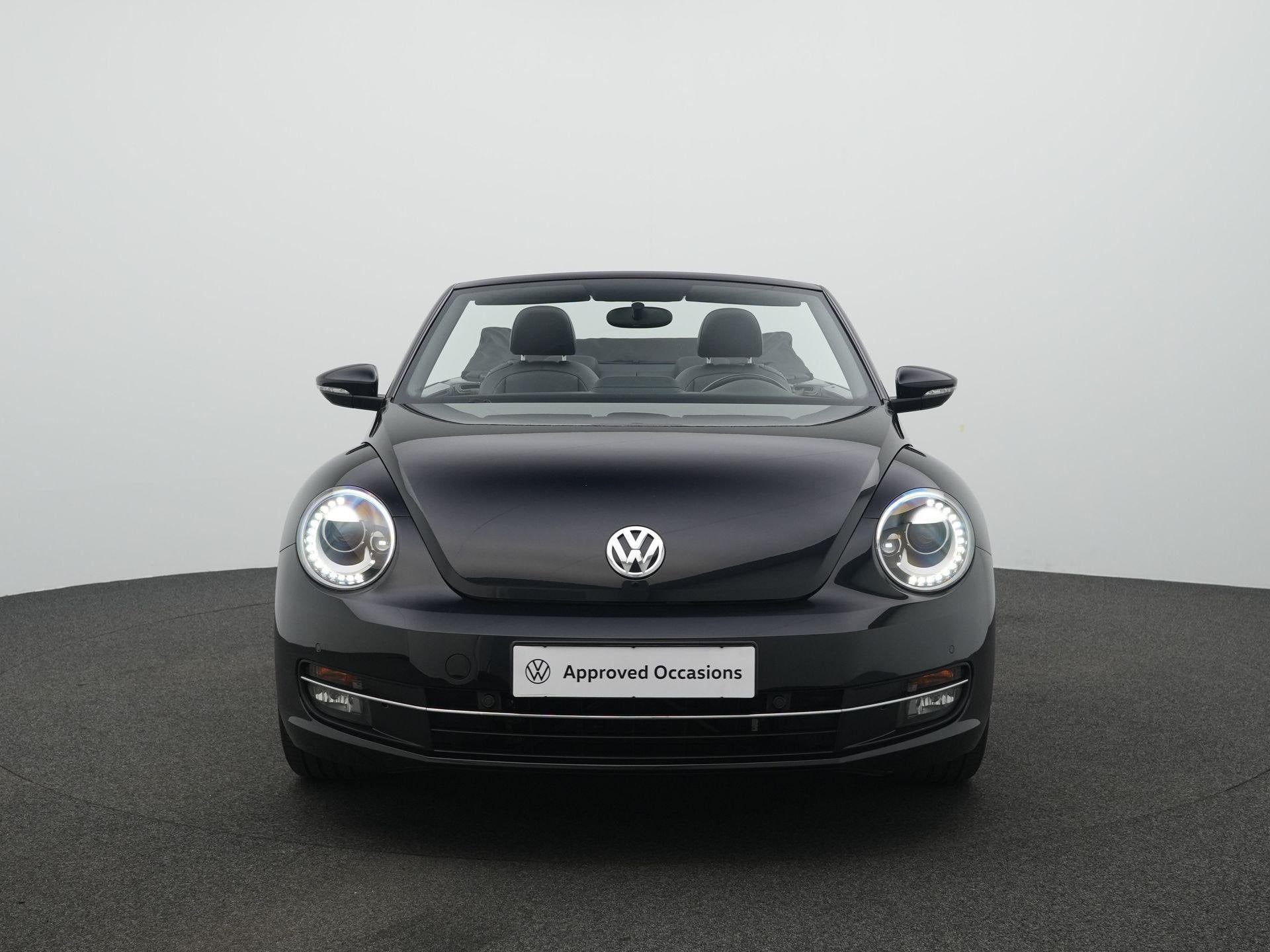 Volkswagen Beetle Cabriolet 1.2 TSI 105pk Design BlueMotion, Gebruikt, Cabriolet, 4 stoelen, Zwart