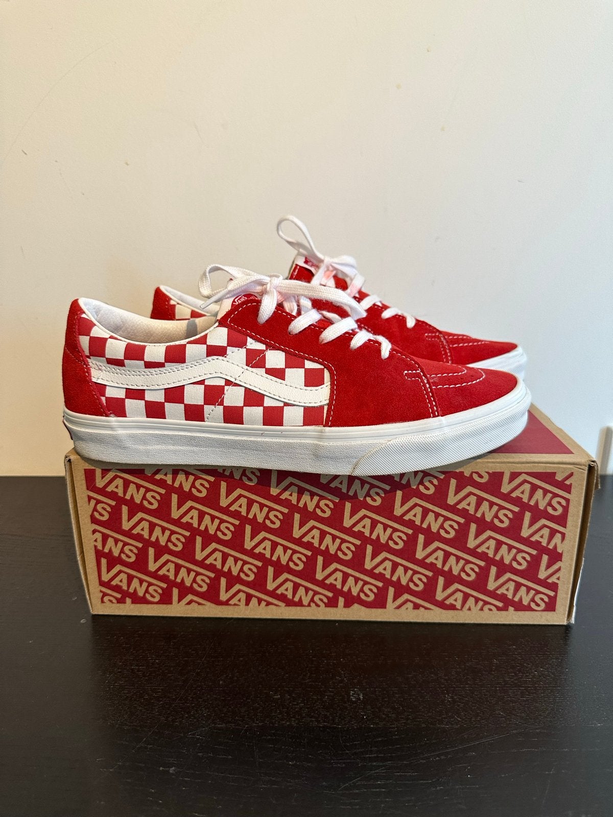 Vans Sk8-Low Rood Geruit Sneakers - Maat 45, Ophalen of Verzenden, Gedragen, Overige kleuren, Sneakers of Gympen