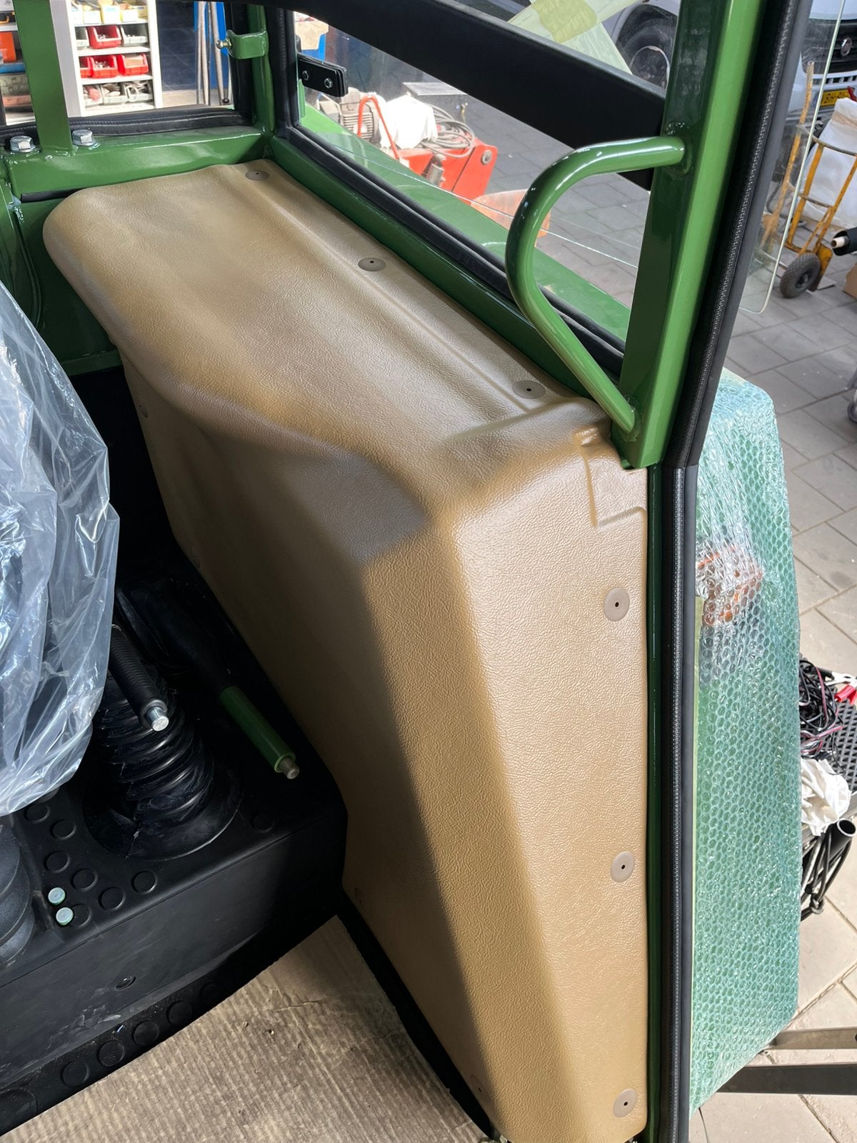 Fendt 300/600 serie spatbordbekleding restauratie, Ophalen