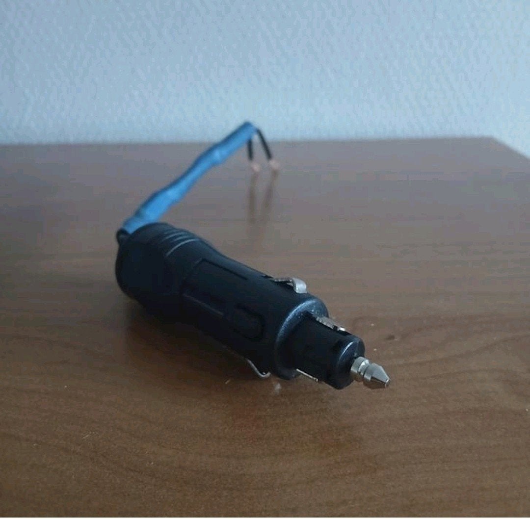 12volt 12 volt 12V 12v sigarettenplug sigarettenaansluiting, Ophalen of Verzenden