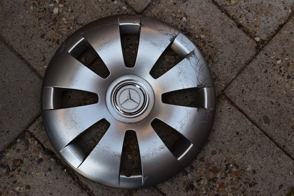 1 losse universele wieldop Mercedes Benz 16 inch, Ophalen of Verzenden, Gebruikt