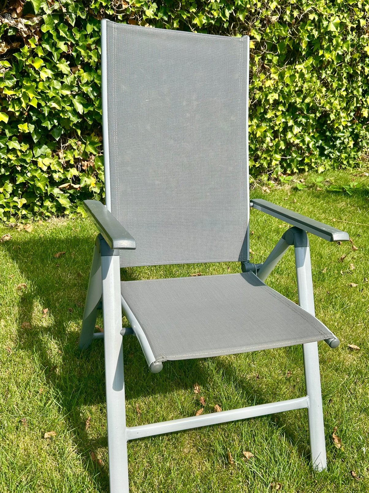 Campingstoelen (2) + voetenbankje, Caravans en Kamperen, Kampeermeubelen, Ophalen, Zo goed als nieuw, Campingstoel
