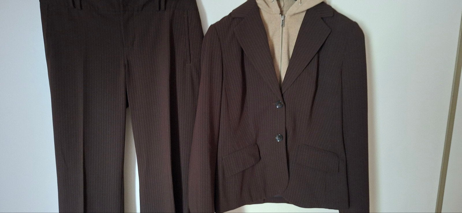 Esprit Broekpak Maat 38 Bruin Pine Stripe, Maat 38/40 (M), Bruin, Ophalen of Verzenden, Zo goed als nieuw
